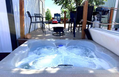 Apple Valley House | Peaceful Tiny Home