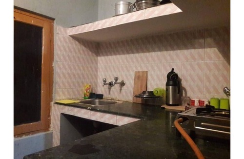 Manali Apartment | Peaceful & Tiny Studio Apartment @Manali w/Wi-Fi + Kitchen, Centrally Located.