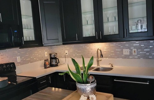 Whitewater House | Peaceful Vacation Spot Near Whitewater Lake – Modern Comfort Meets Nature!