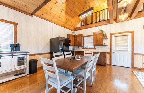 Sugarcreek House | Peaceful Valley Retreat