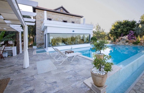 Bodrum Villa | Peaceful Villa with Pool and Garden in Bodrum