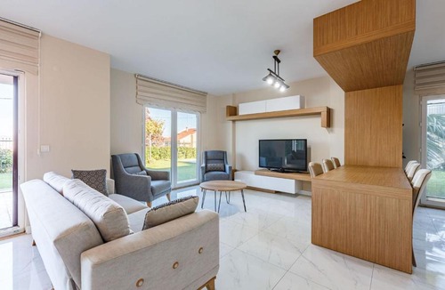 Masukiye Villa | Peaceful Villa with Private Pool and Garden in Kartepe