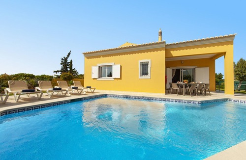 Gale Villa | Peaceful villa with heatable pool in Galé