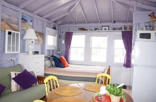 North Truro Cabin | Peaceful Waterfront Beach Cottage!