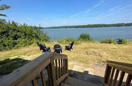 Brunswick Cottage | Peaceful Waterfront Cottage in Midcoast Maine Near Bowdoin College, Harpswell and other coastal t.
