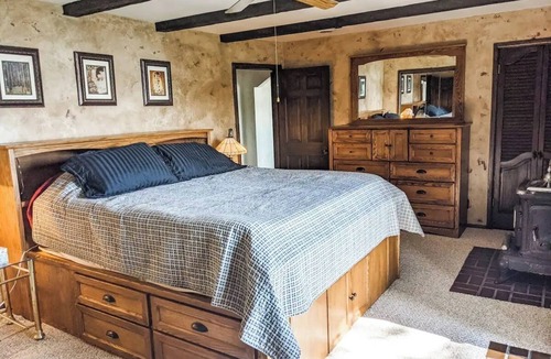 Iola House | Peaceful waterfront home on private lake - 5 star rated on leading rental sites!