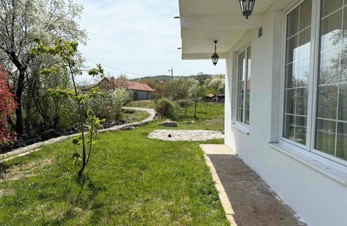 Karuc House | Peacefull 3bdr Country House w/Yard - 15min from Podgorica