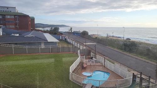 Scottburgh Apartment | Peacehaven Beachfront Apartment - Scottburgh KZN