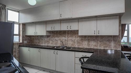 Scottburgh Apartment | Peacehaven Beachfront Apartment - Scottburgh KZN