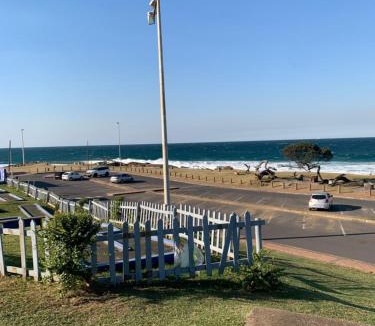Scottburgh Apartment | Peacehaven flat 208