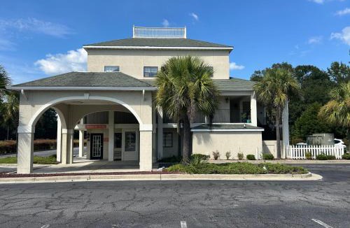 St. George Hotel | peach tree inn