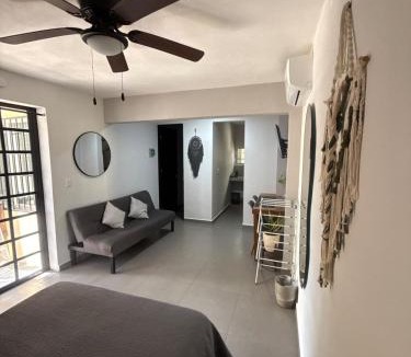 Downtown Cancun Apartment | Peach35Up Centrico studio super ubicado y tranquilo, cerca de las principales atracciones en el centro de Cancun