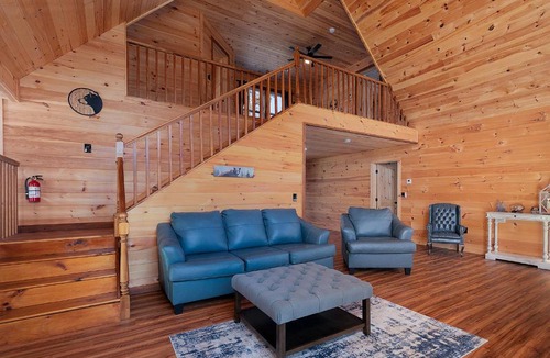 Hemp House | Peaches & Streams