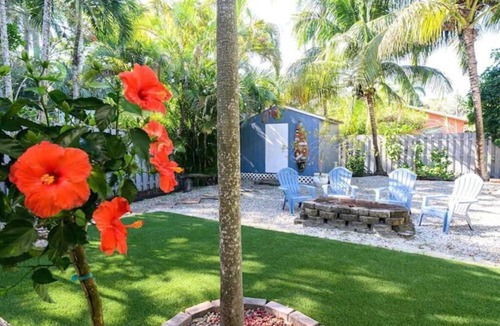 River Oaks Villa | Peacock 2