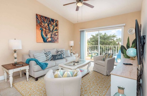 Ocean Side Village Condo | Peacock · Bright Beachy King Bed Condo · Half Mile to Beach