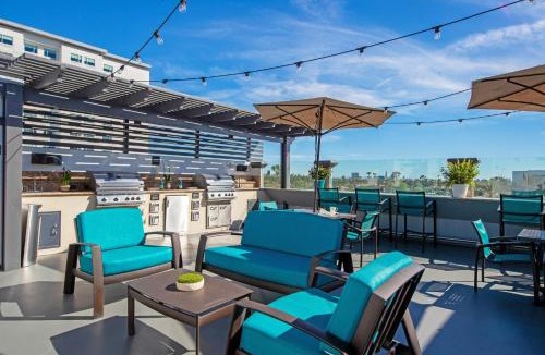 Anaheim Resort Resort | Peacock Suites