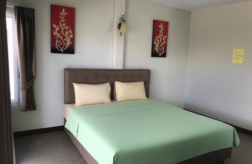 Khlong Khut Hotel | Peai Ta Lea Resort