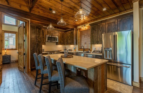 Banner Elk Cabin | Peak A View- Camp Eagles Nest with views, two ensuites, fire pit, hot tub