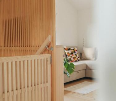 Limbus House | Peak & Pause