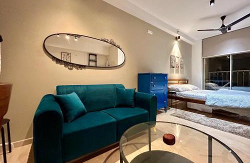 Thane West Apartment | Peak View Studio@Hiranandani thane