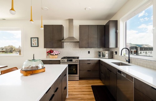 Bozeman House | Peak View Townhome - Modern Townhome with Amazing Views, 30 Night Minimum