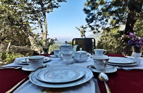 Solan Cottage | PEAR TREE COTTAGE