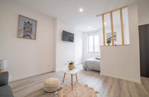 Trith-Saint-Leger Apartment | Pearl 1