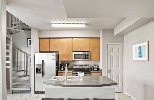 West Campus Apartment | Pearl #604 xxxxxxxxx