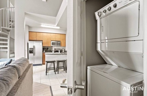 West Campus Apartment | Pearl #604 xxxxxxxxx