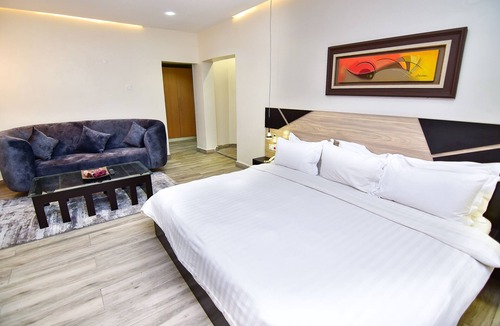 Abuja Hotel | Pearl Gate Hotel