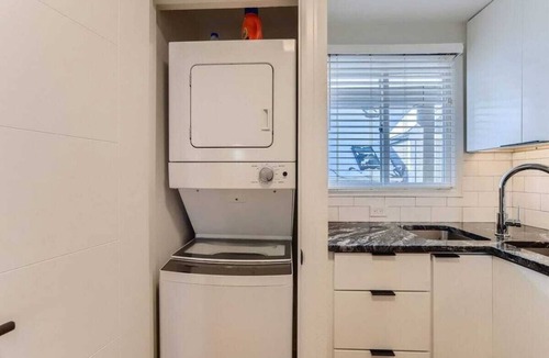 Panorama Heights Apartment | Pearl St 1BR | Walkable, Remodeled, Covered Spot