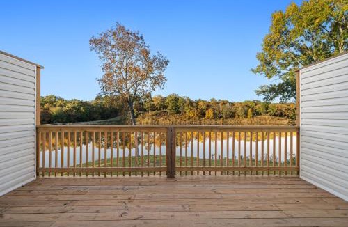 Jones Mills Apartment | Pebble Beach Condos at Diamondhead Lake - Near Lake Catherine State Park