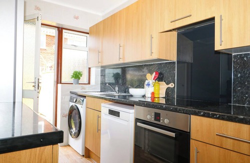 Rustington Cottage | Pebble Place