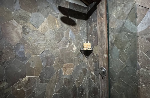 Kubu Hotel | Pebbles & Fins