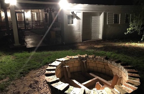 Clinton Apartment | Pecan Shelling House - 35 Mins to Univ of Alabama