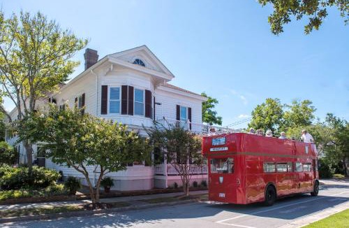 Morehead City Bed & Breakfast | Pecan Tree Inn