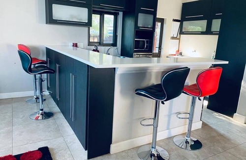 Hartbeespoort House | Pecanwood Picturesque Peaceful