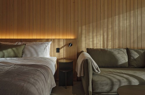 Strathgordon Hotel | Pedder Wilderness Lodge