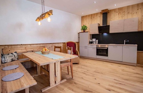 Navis Apartment | Peerfect 1 - Peerfect vacation apartments