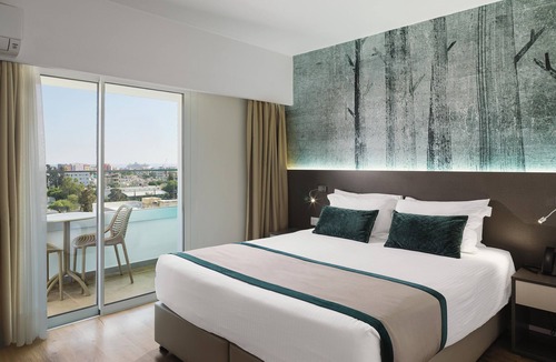 Limassol Hotel | Pefkos Hotel