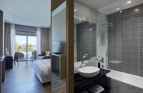 Lambi Hotel | Pelagos Suites Hotel & Spa