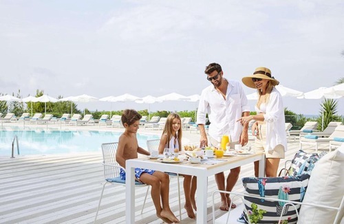 Sinarades Hotel | Pelekas Monastery