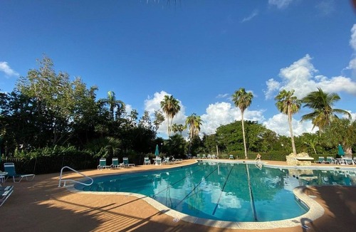 La Grande Princesse Condo | Pelican Point