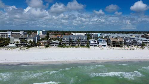 Indian Shores House | Pelican Pointe 5B