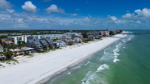 Indian Shores House | Pelican Pointe 5B