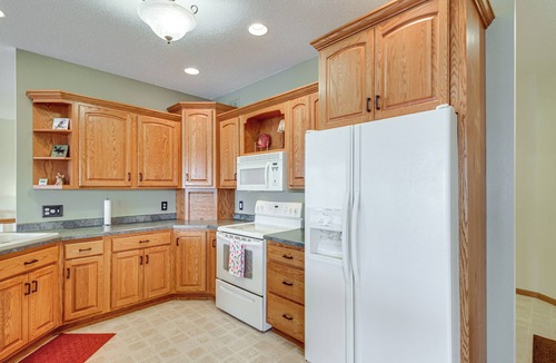 Pelican Rapids House | Pelican Rapids Lake House w/Water Views + Dock!