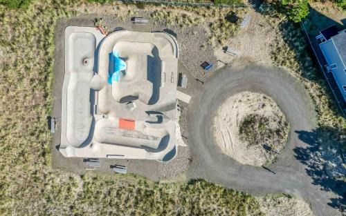 Shorepine Village House | Pelicans Nest - Meredith Lodging