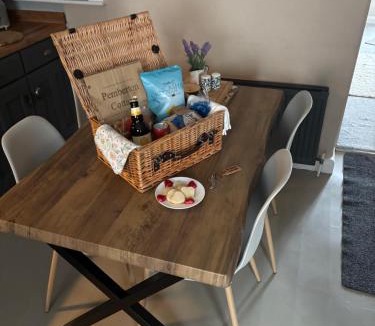 Ingleton House | Pemberton cottage