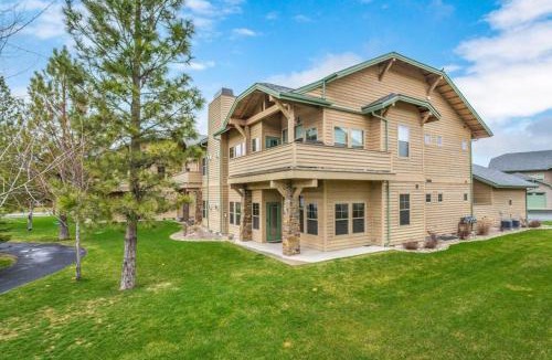 Dover Bay Apartment | Pend Oreille Hideaway