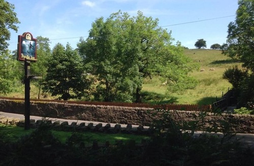 Fence Hotel | Pendle Inn